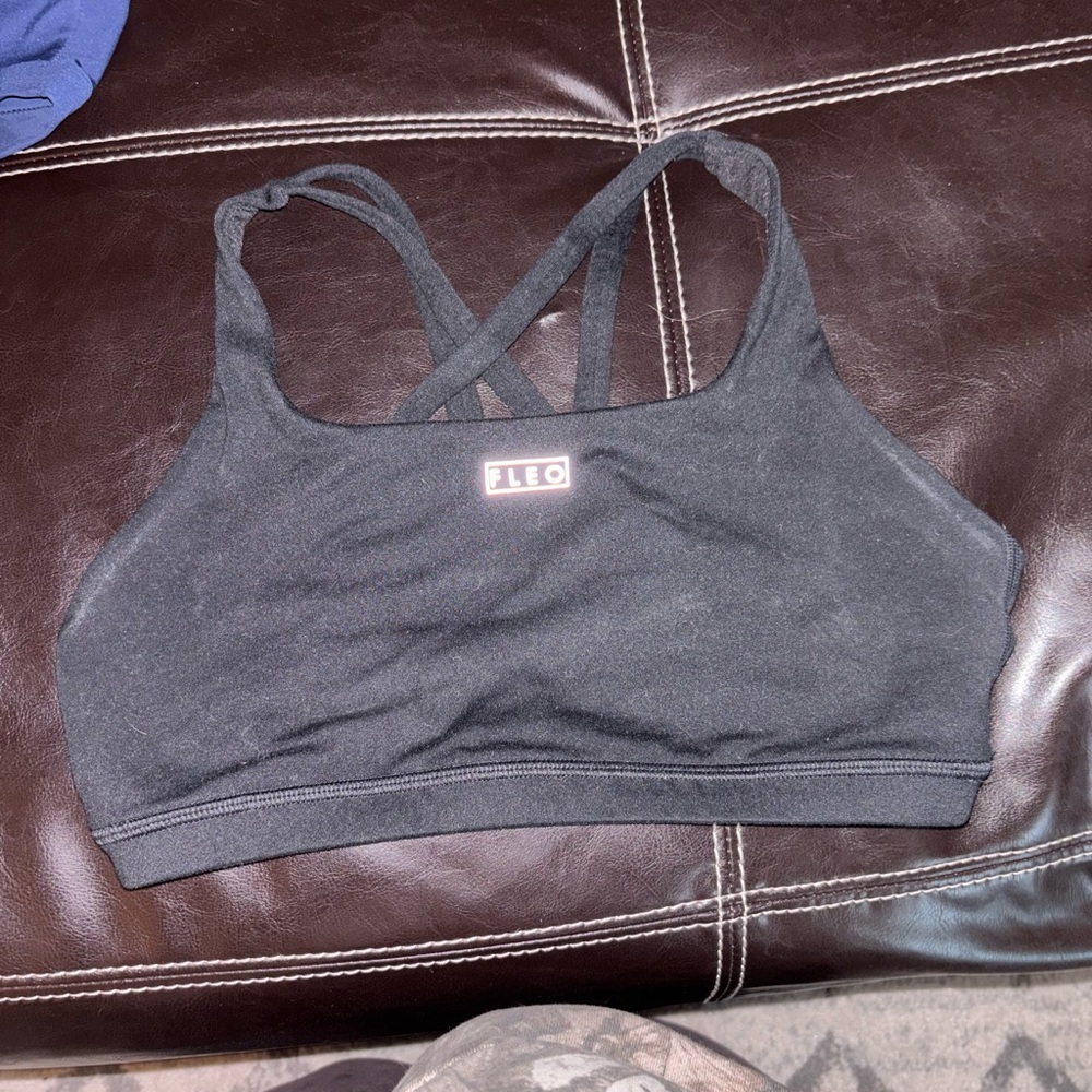 Fleo Women's black isla Sports Bra
